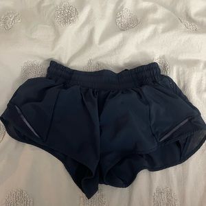 Lulu Hotty Hot 2.5 Shorts